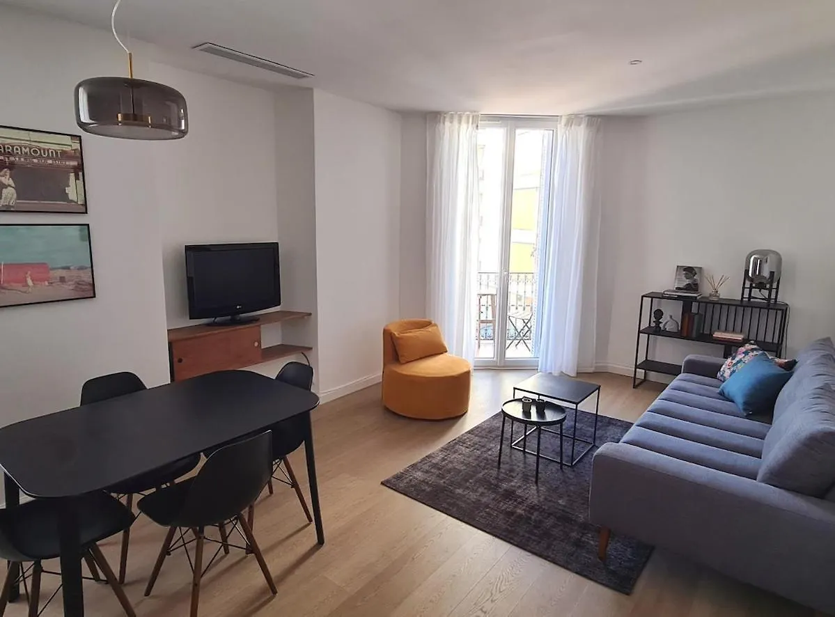 2 Bedrooms 5 Min Walk To Croisette Cannes France